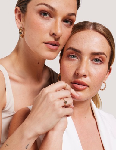 avon - Gazetka Avon - Wakacyjne inspiracje ważna od 01.07. - 31.07. - page: 18